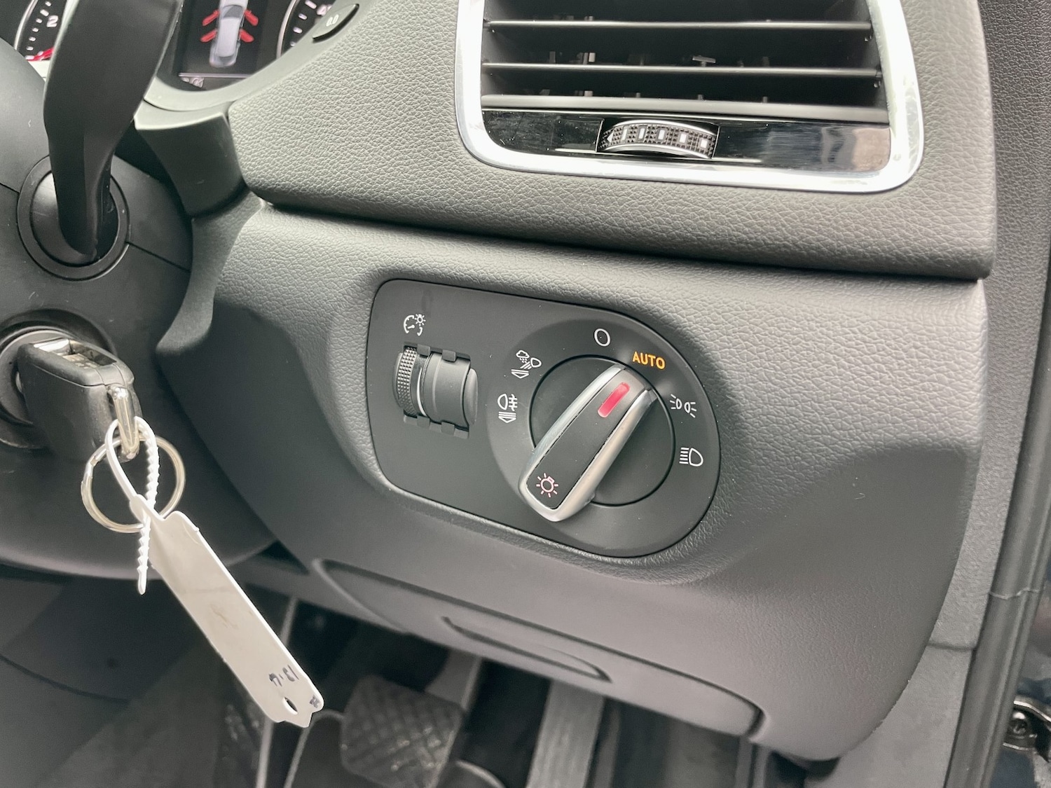 Used Audi Q3 2017 for sale - 77296823: Photo 34