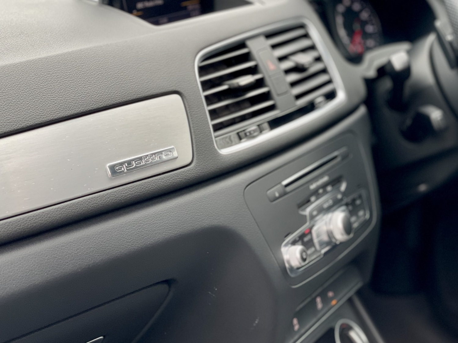 Used Audi Q3 2017 for sale - 77296823: Photo 36