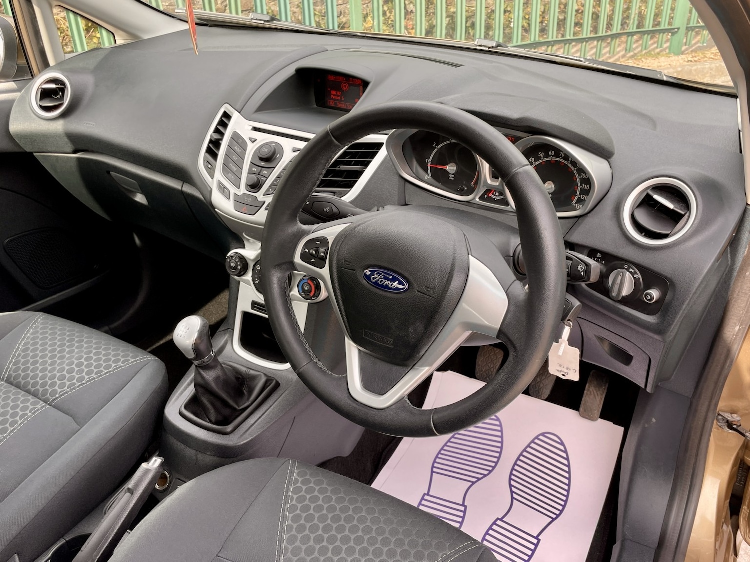 Used Ford Fiesta 2012 for sale - 76725604: Photo 5