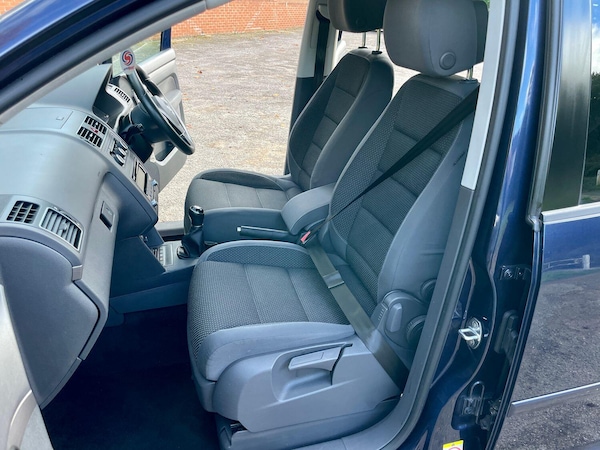 Used Volkswagen Touran 2013 for sale - 76211800: Photo 6