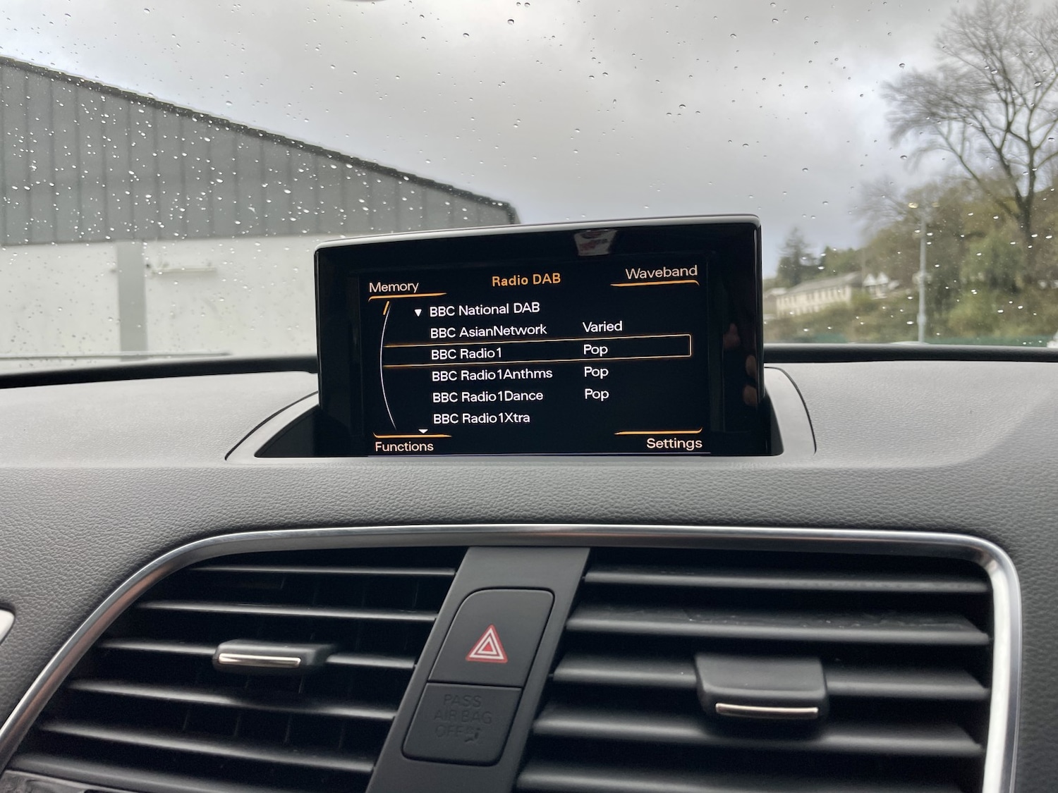 Used Audi Q3 2017 for sale - 76741389: Photo 32