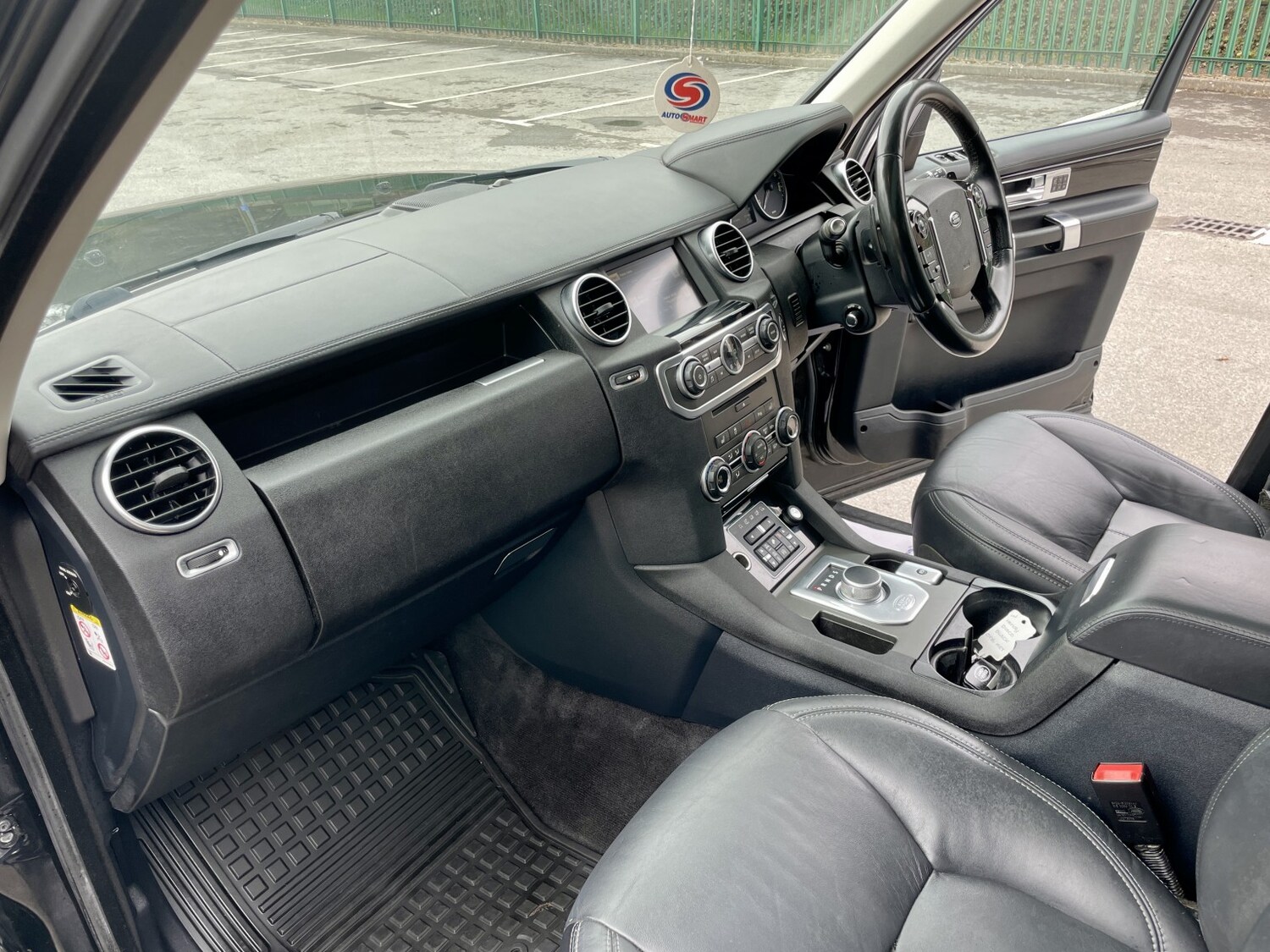 Used Land Rover Discovery 2016 for sale - 77792884: Photo 25