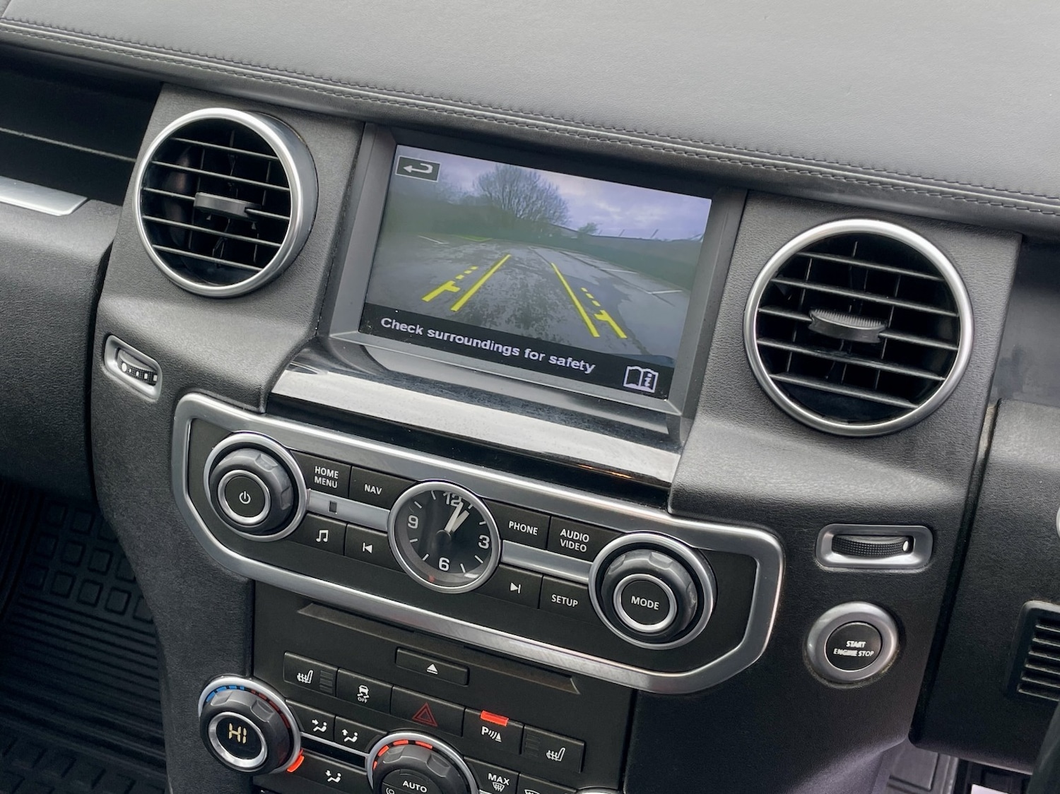 Used Land Rover Discovery 2016 for sale - 77792884: Photo 26