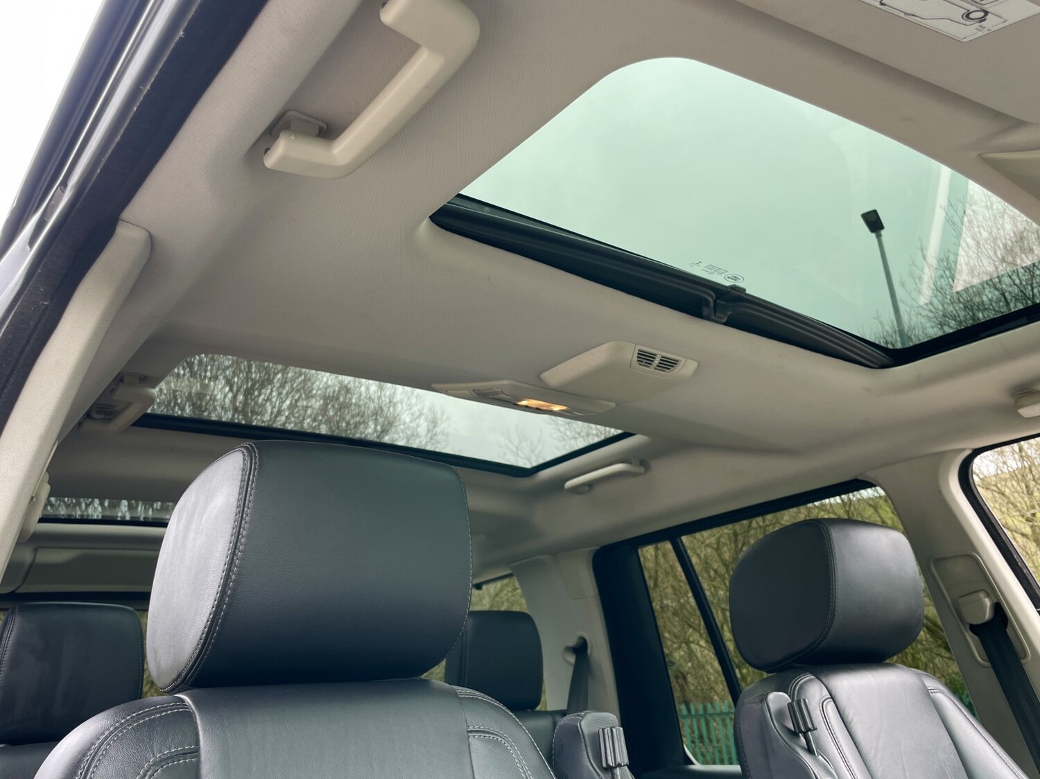 Used Land Rover Discovery 2016 for sale - 77792884: Photo 30