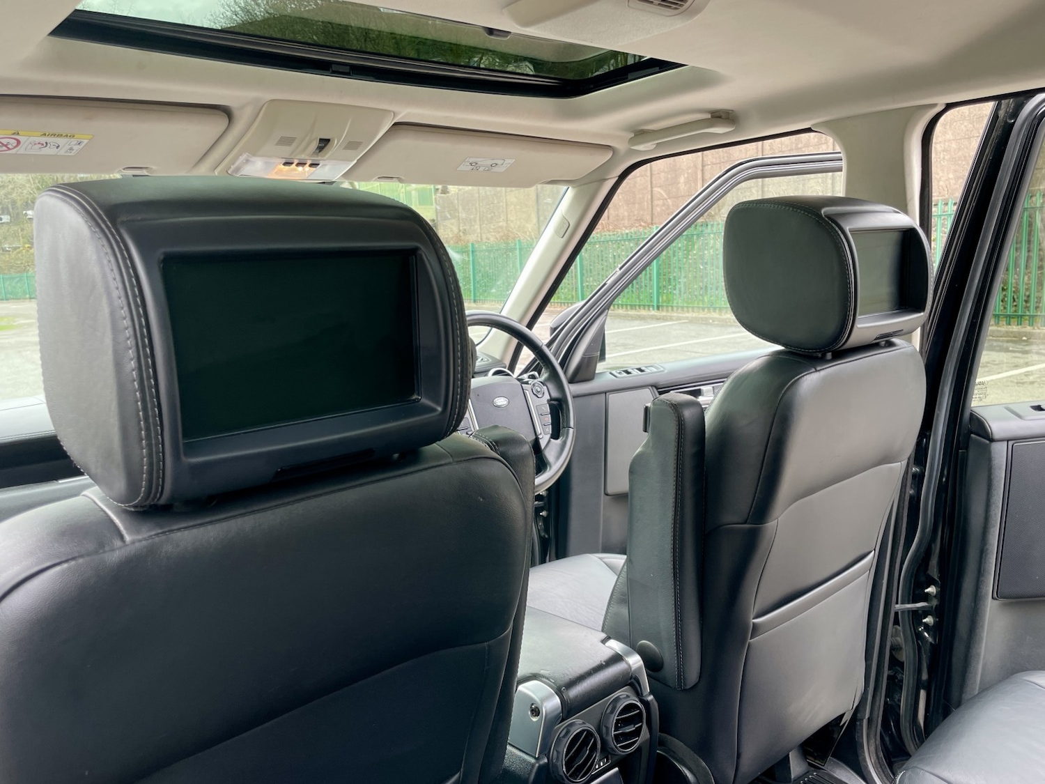 Used Land Rover Discovery 2016 for sale - 77792884: Photo 32