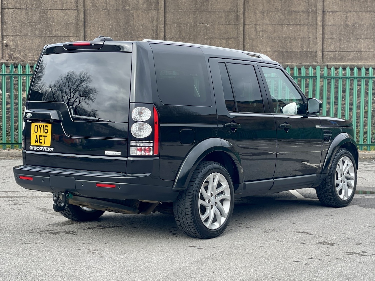 Used Land Rover Discovery 2016 for sale - 77792884: Photo 4