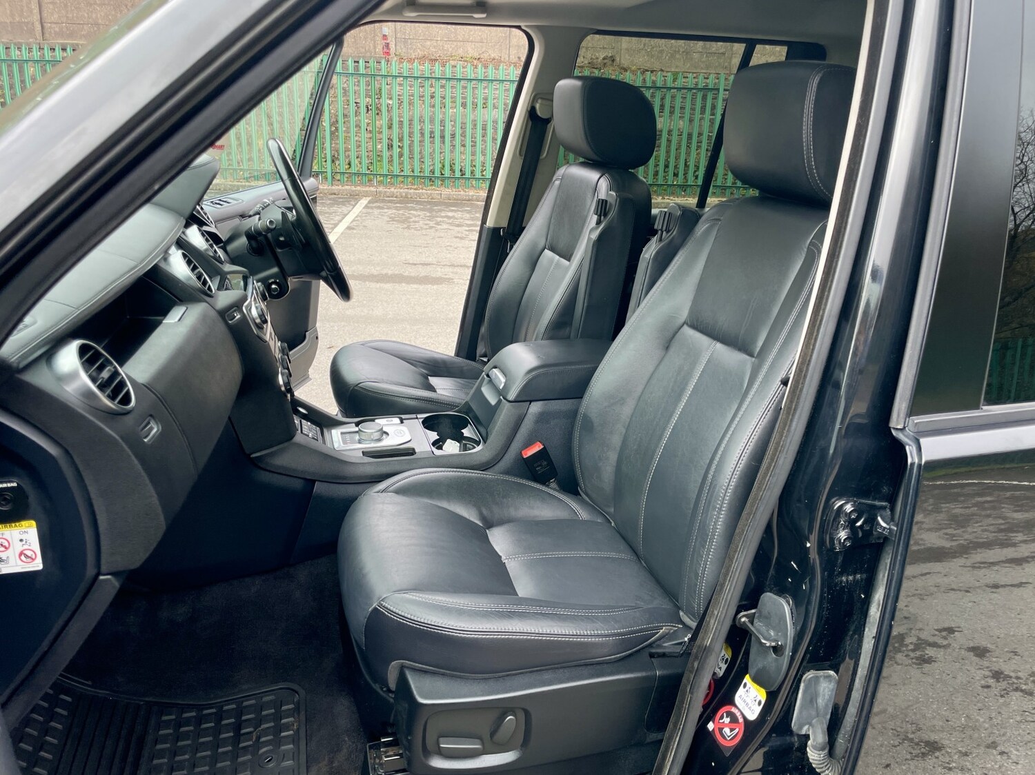 Used Land Rover Discovery 2016 for sale - 77792884: Photo 6