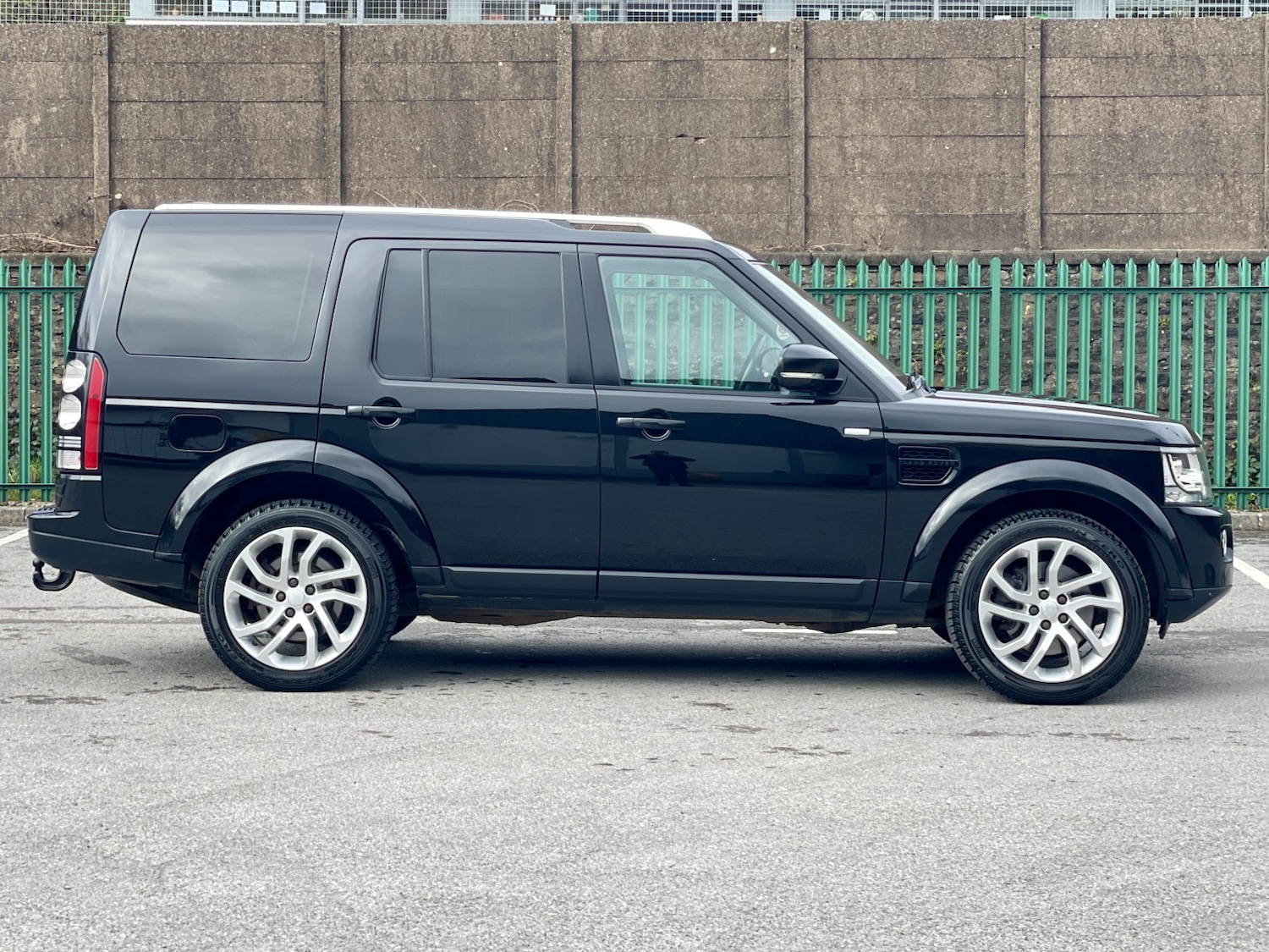 Used Land Rover Discovery 2016 for sale - 77792884: Photo 8