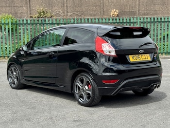 Used Ford Fiesta 2016 for sale - 79335633: Photo