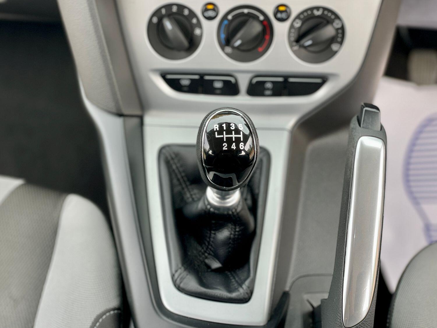 Used Ford Focus 2011 for sale - 76149267: Photo 14