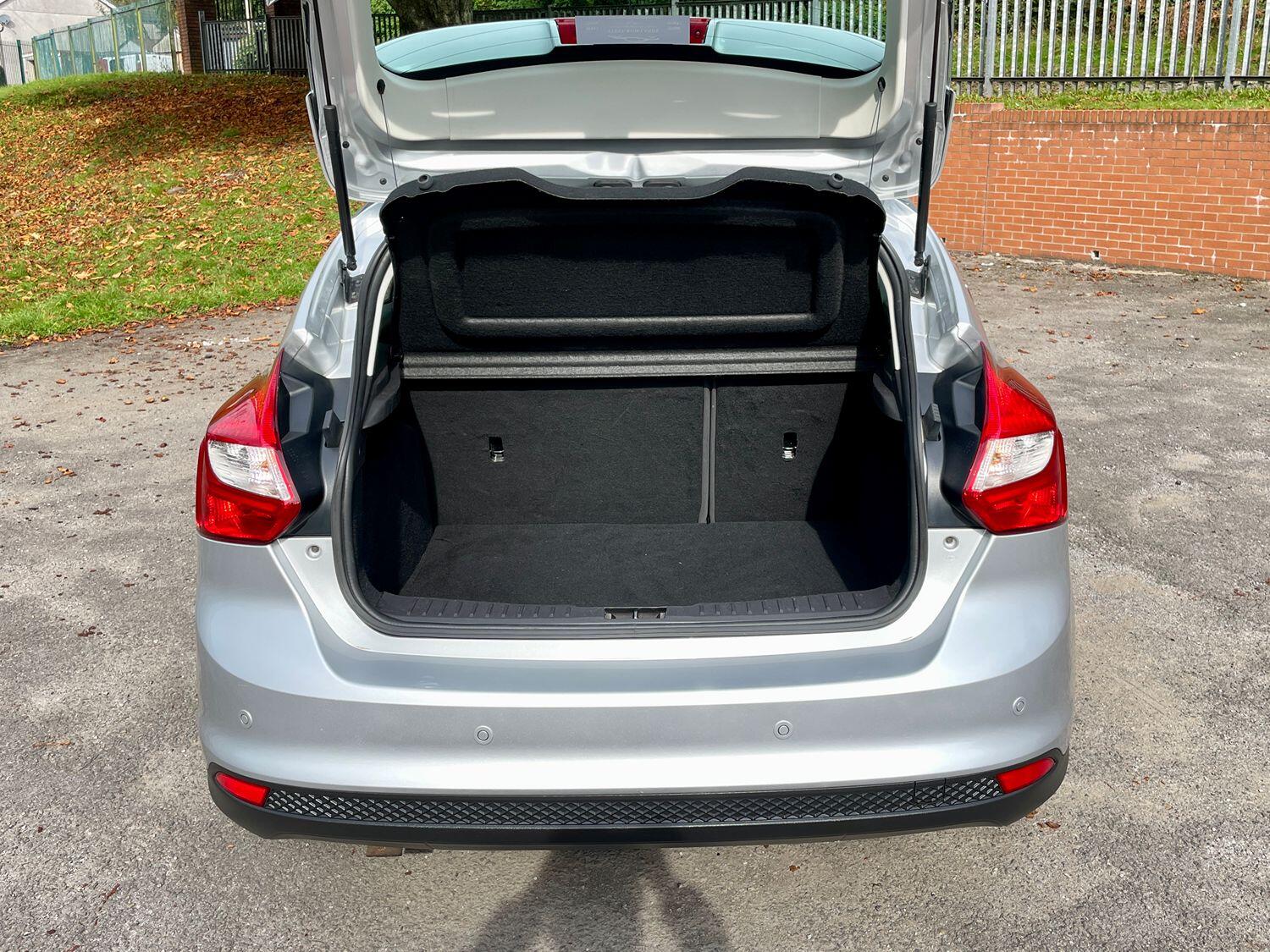 Used Ford Focus 2011 for sale - 76149267: Photo 18