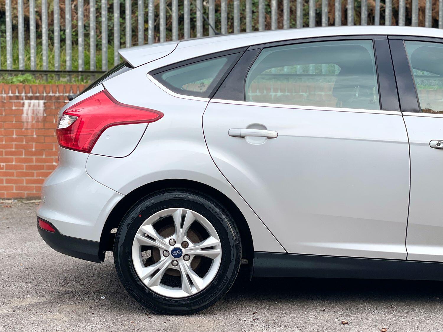 Used Ford Focus 2011 for sale - 76149267: Photo 19
