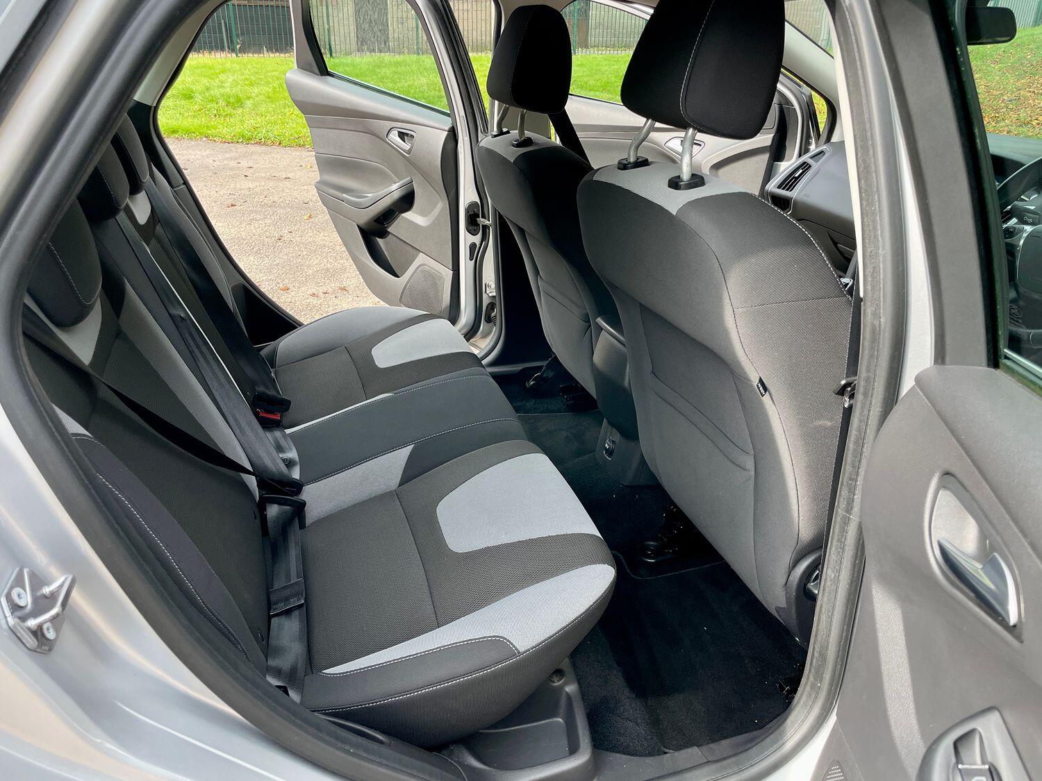 Used Ford Focus 2011 for sale - 76149267: Photo 24