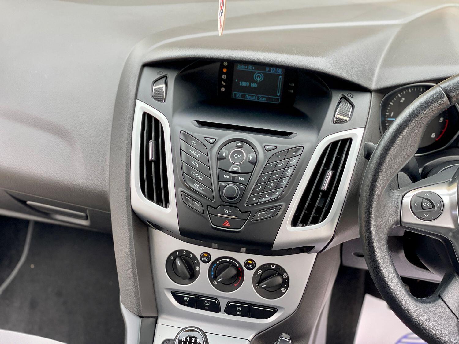 Used Ford Focus 2011 for sale - 76149267: Photo 25