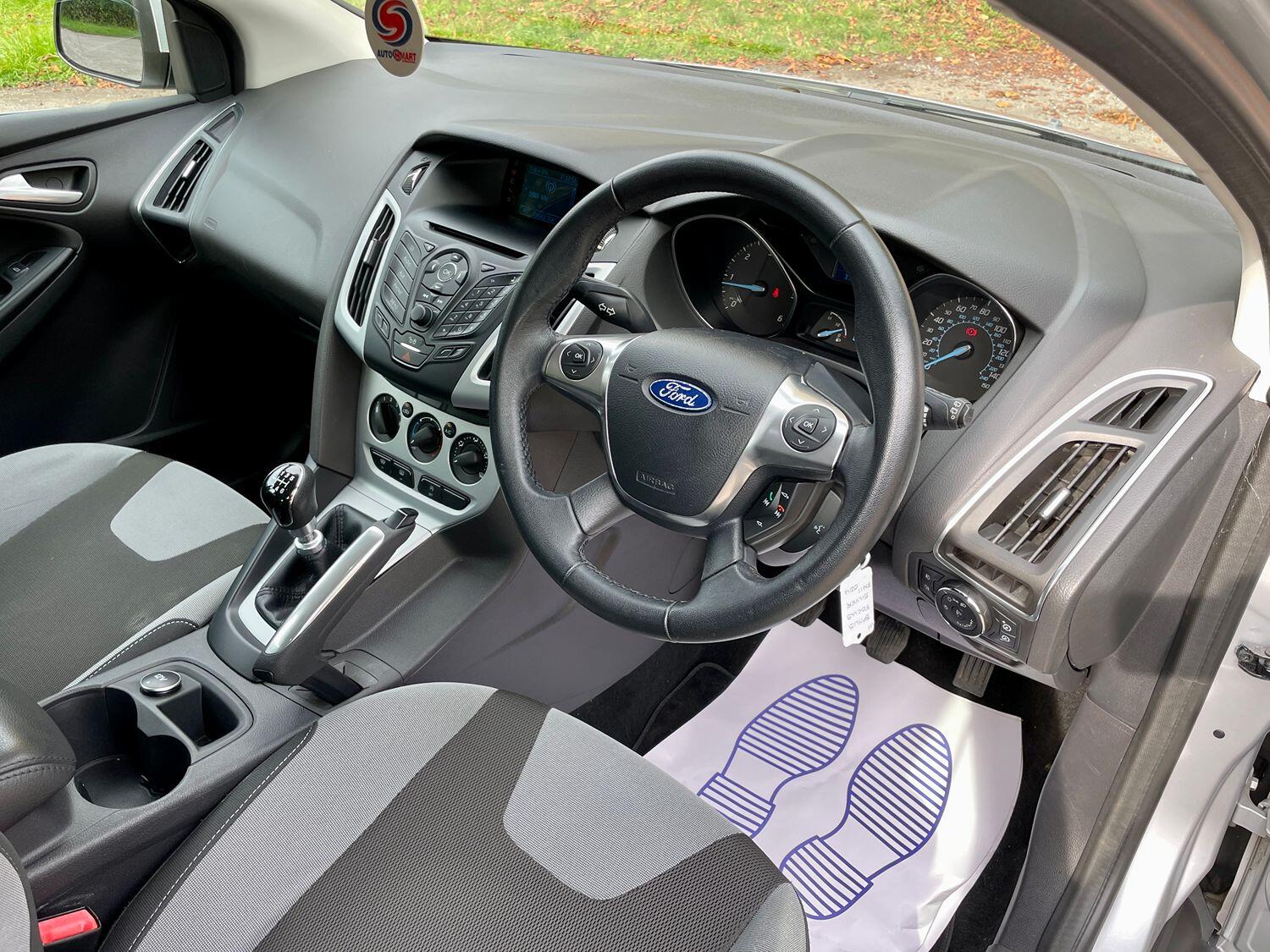 Used Ford Focus 2011 for sale - 76149267: Photo 5