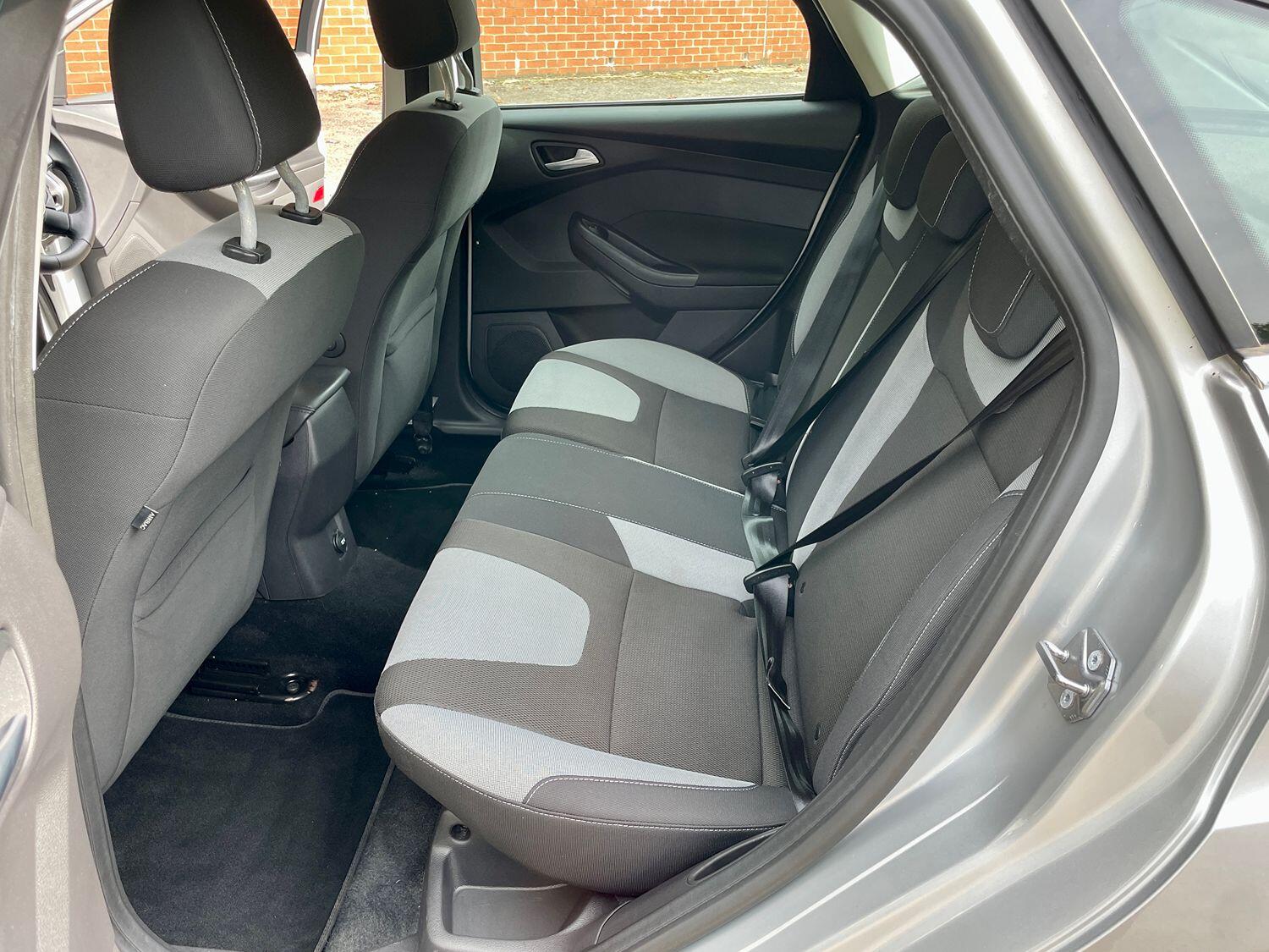 Used Ford Focus 2011 for sale - 76149267: Photo 7