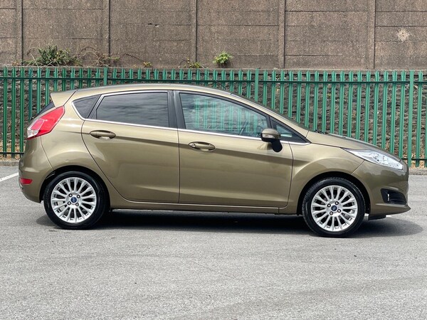 Used Ford Fiesta 2013 for sale - 75266694: Photo 2