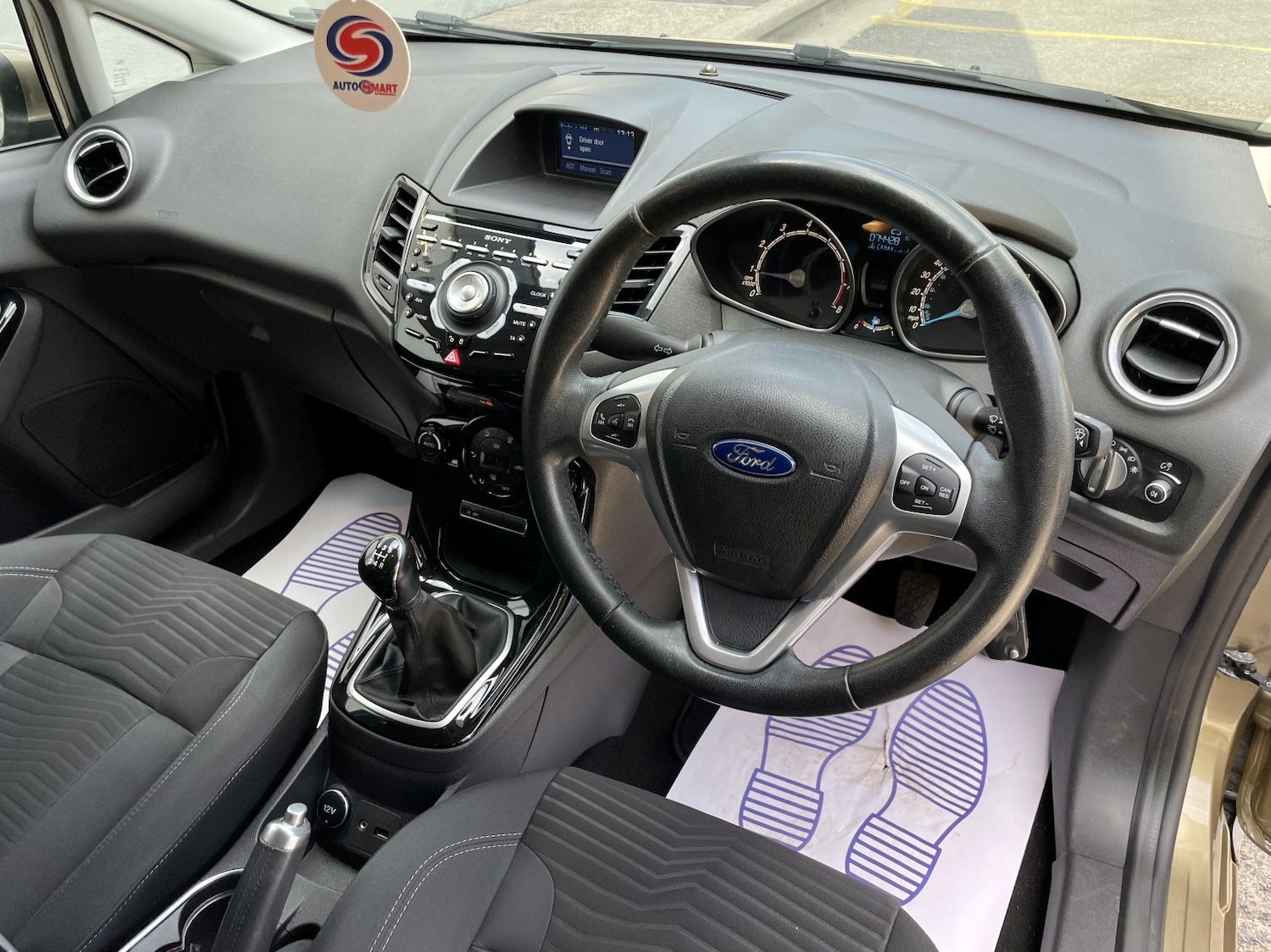 Used Ford Fiesta 2013 for sale - 76858903: Photo 19