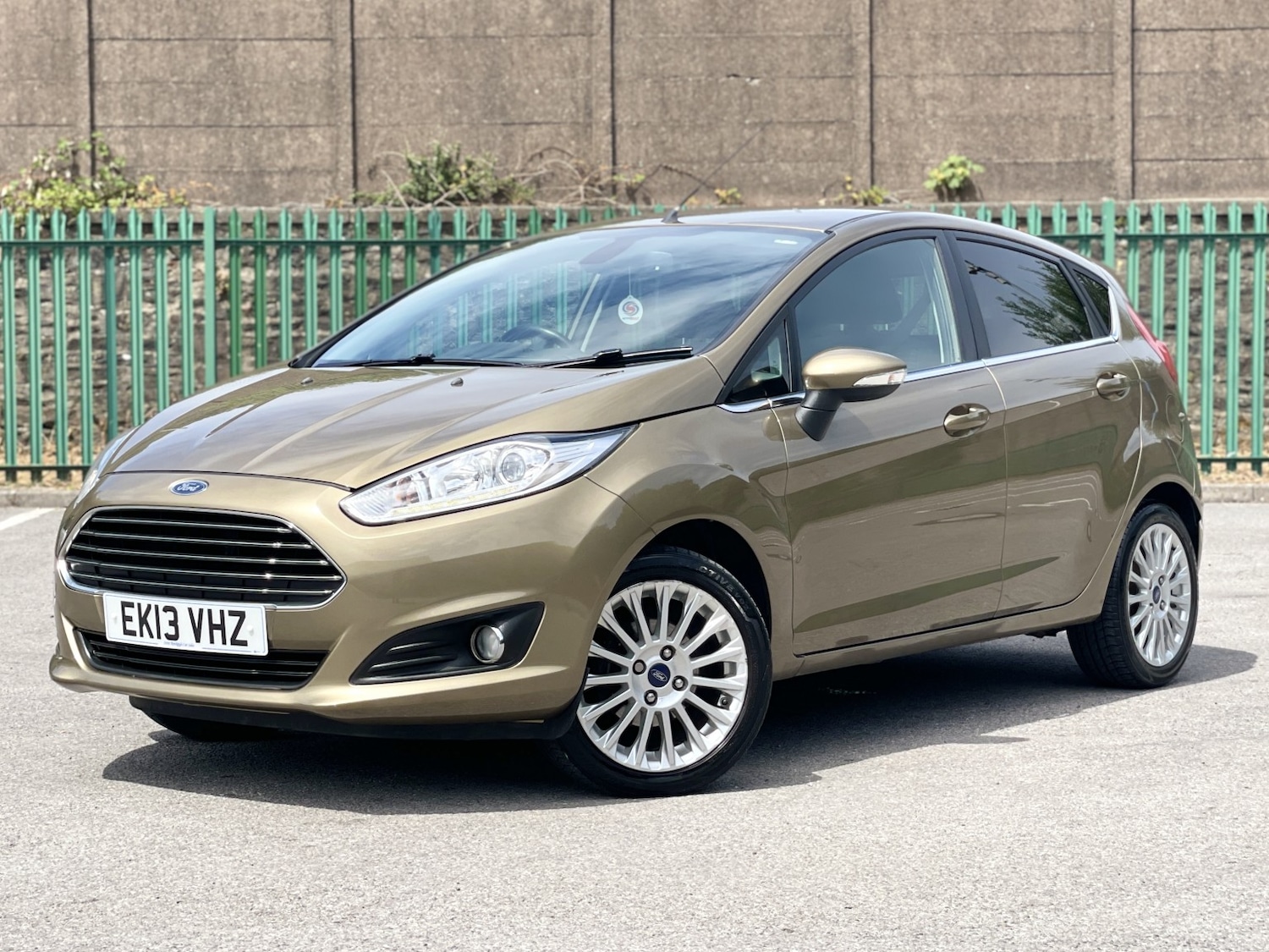 Used Ford Fiesta 2013 for sale - 76858903: Photo 3