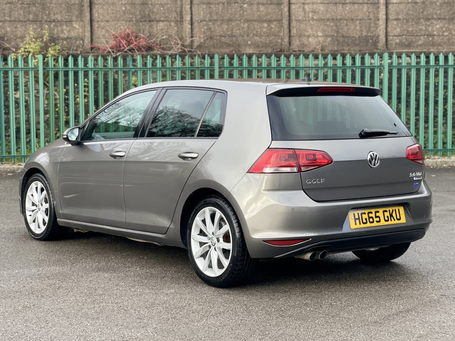 Used Volkswagen Golf 2016 for sale - 76799260: Photo 2