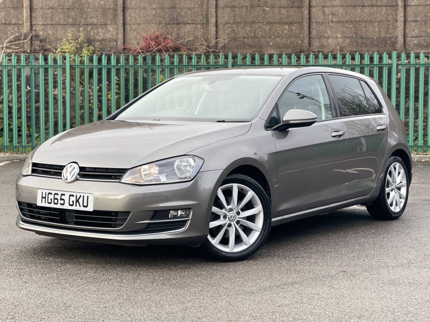 Used Volkswagen Golf 2016 for sale - 76799260: Photo 3