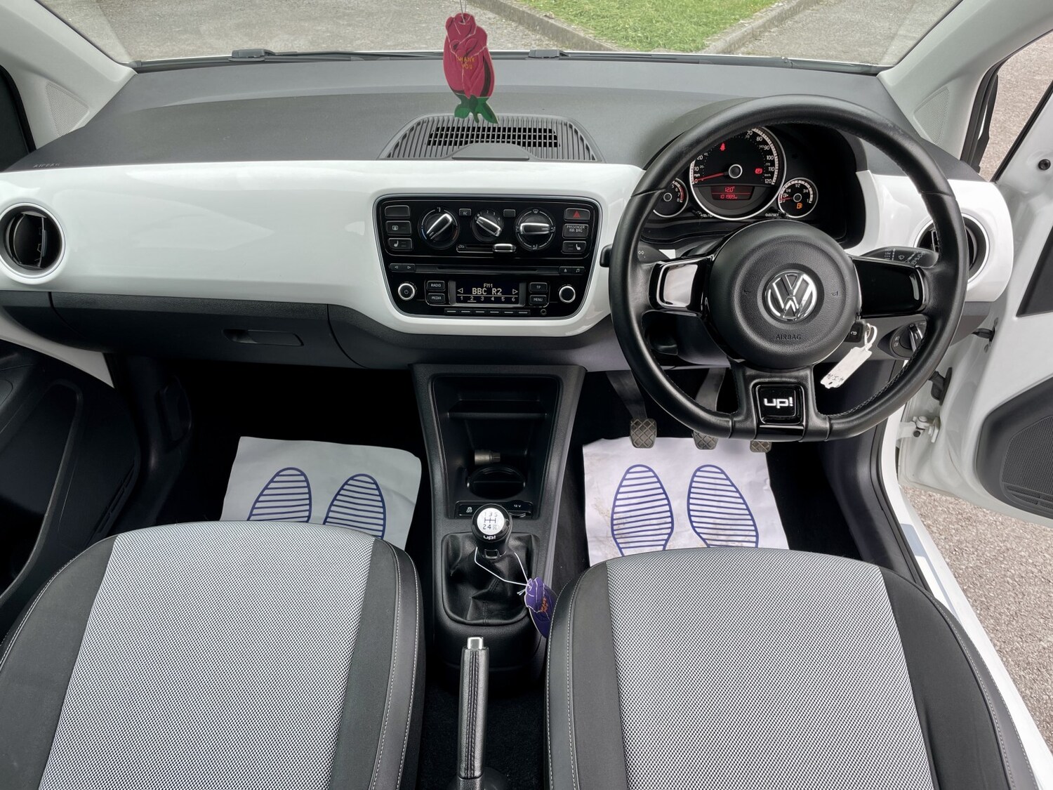 Used Volkswagen up! 2012 for sale - 78201938: Photo 15