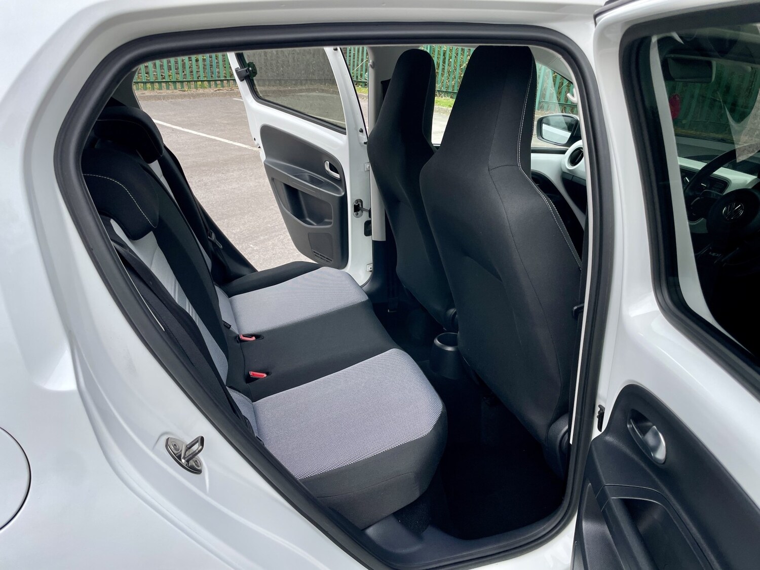 Used Volkswagen up! 2012 for sale - 78201938: Photo 23