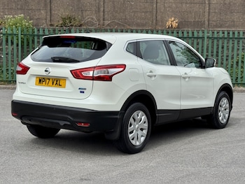 Used Nissan Qashqai 2017 for sale - 79575574: Photo