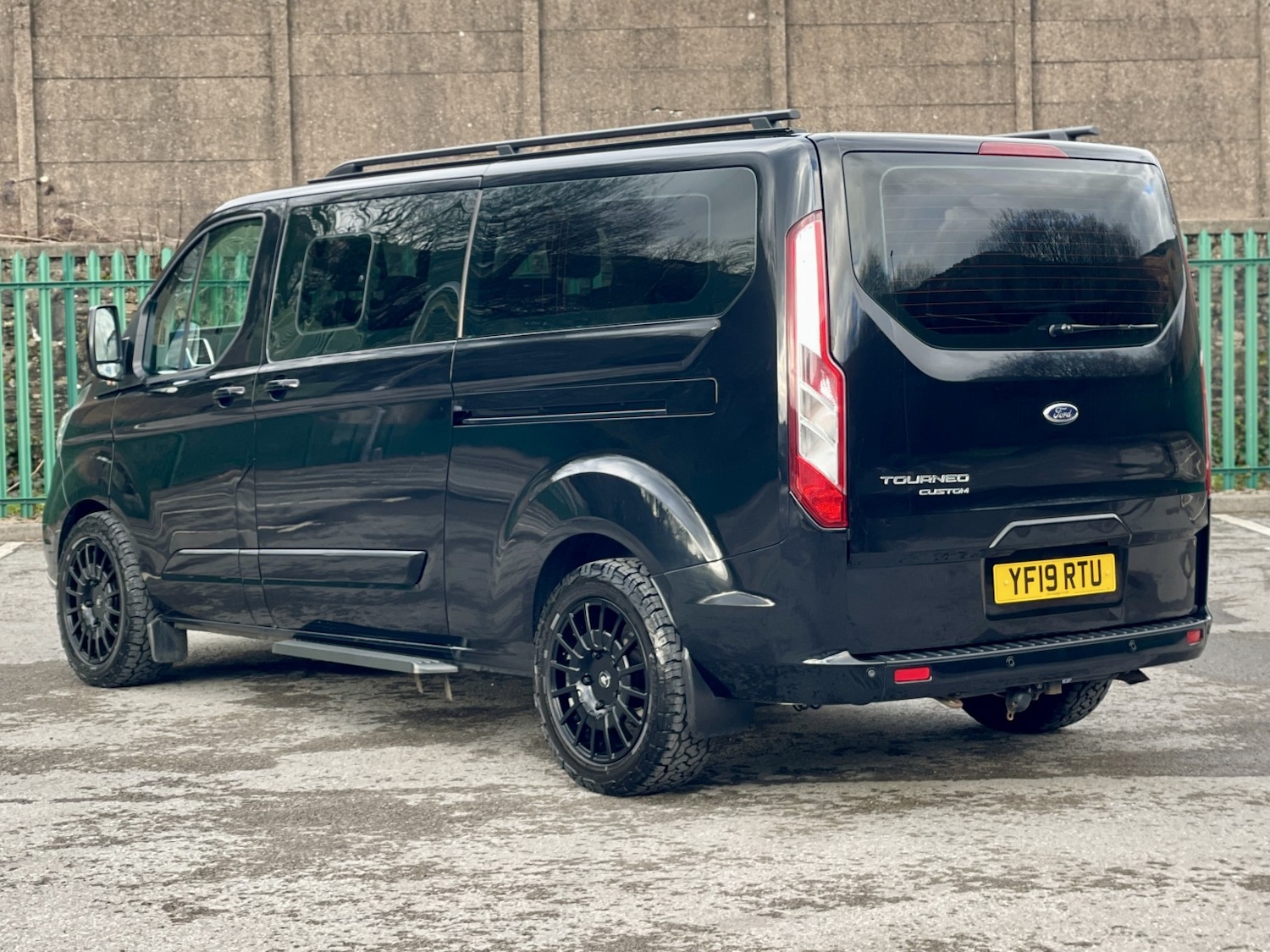 Used Ford Tourneo Custom 2019 for sale - 77453037: Photo 2