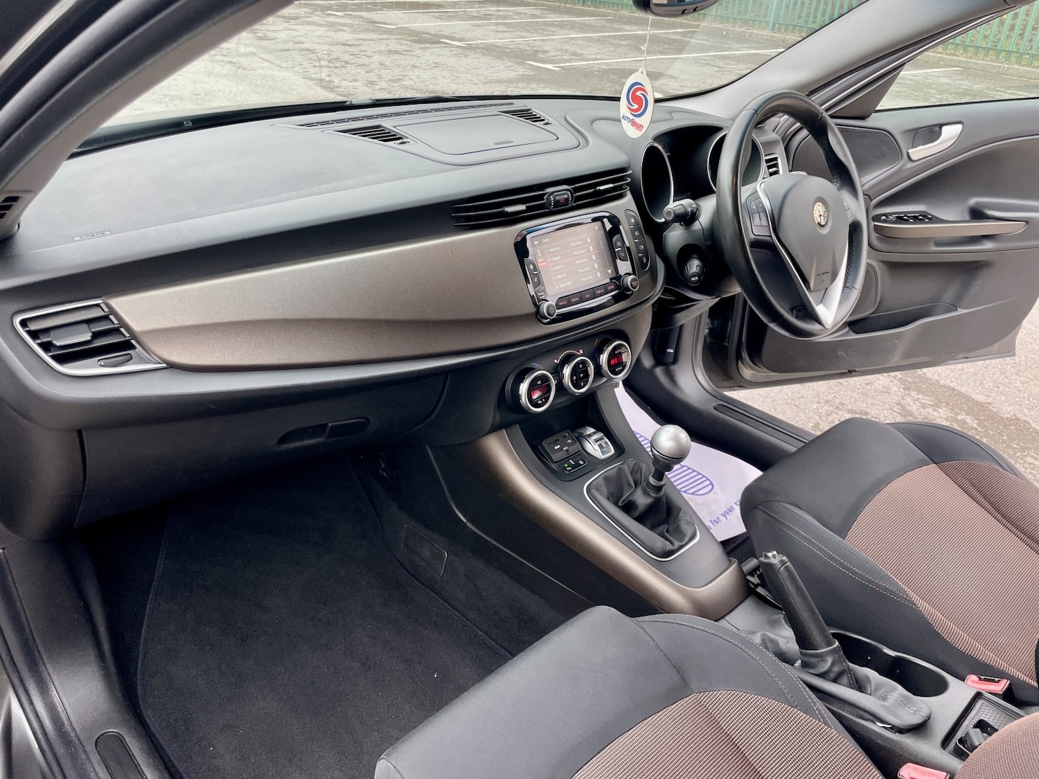 Used Alfa Romeo Giulietta 2015 for sale - 77342579: Photo 26