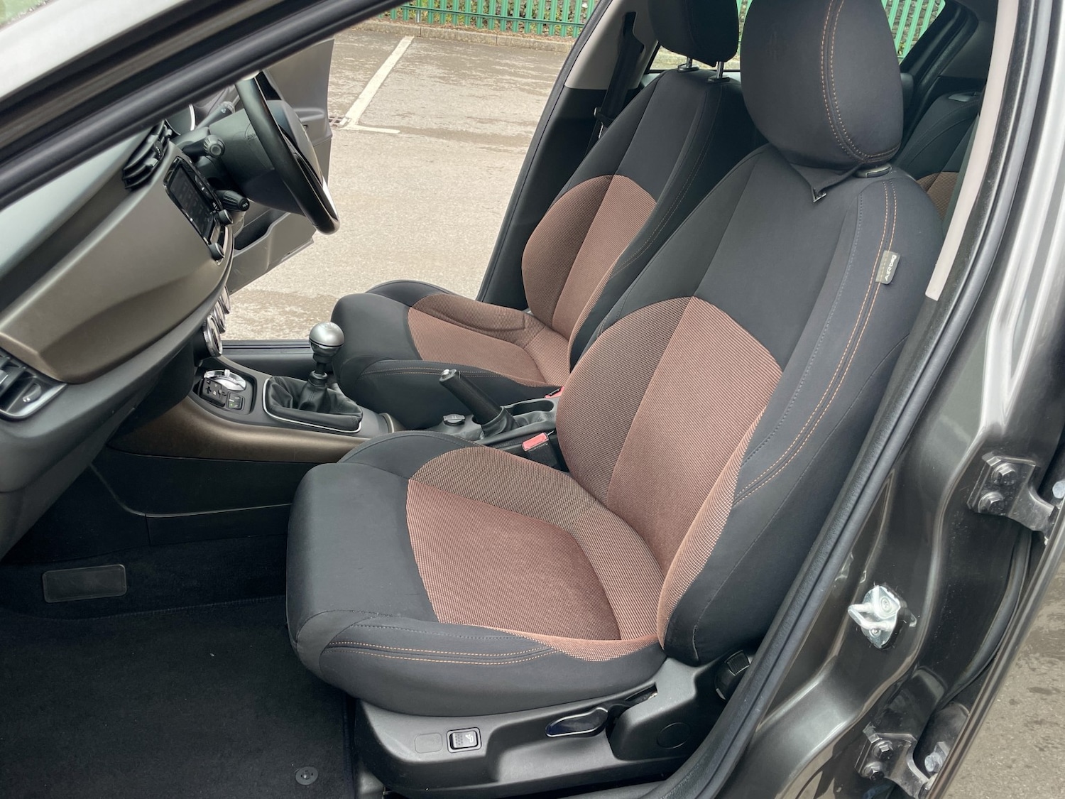 Used Alfa Romeo Giulietta 2015 for sale - 77342579: Photo 6