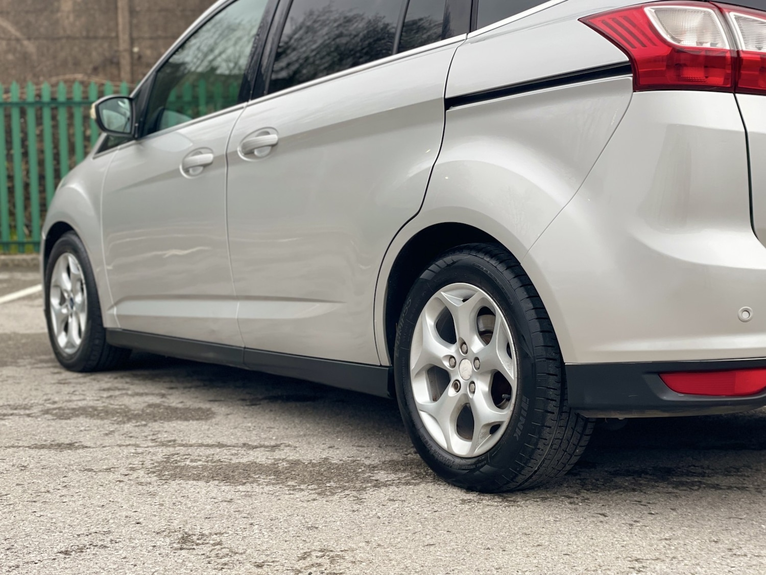 Used Ford Grand C-Max 2011 for sale - 77342625: Photo 17