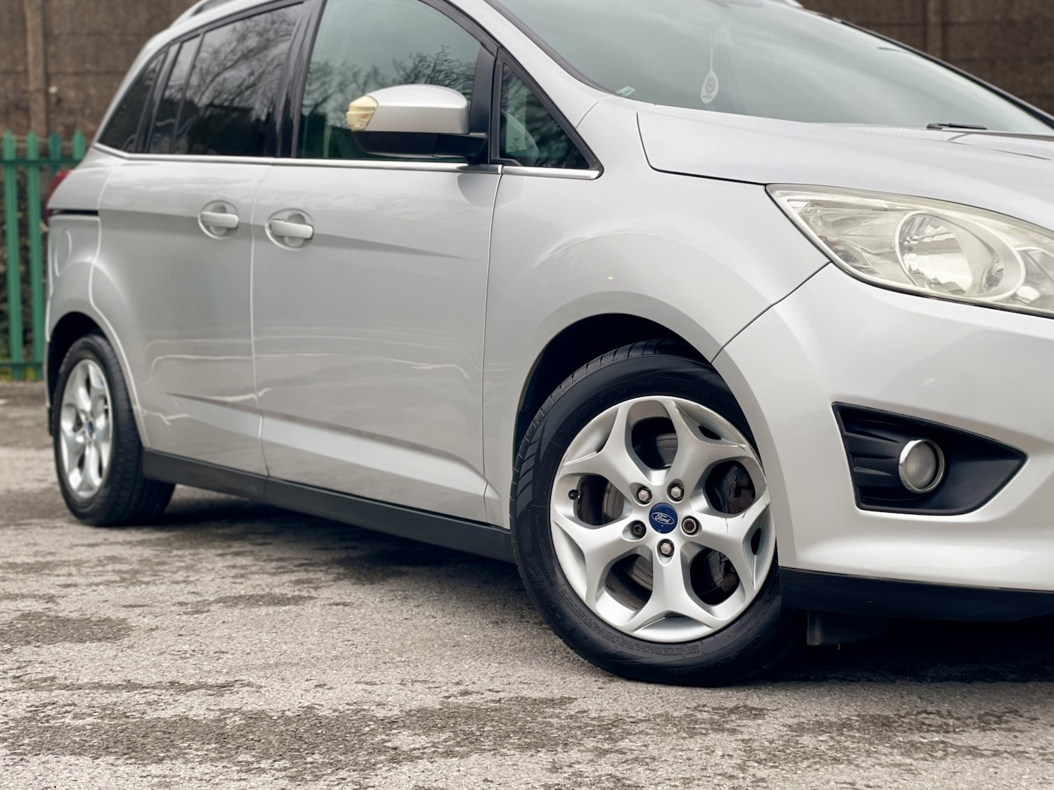 Used Ford Grand C-Max 2011 for sale - 77342625: Photo 20