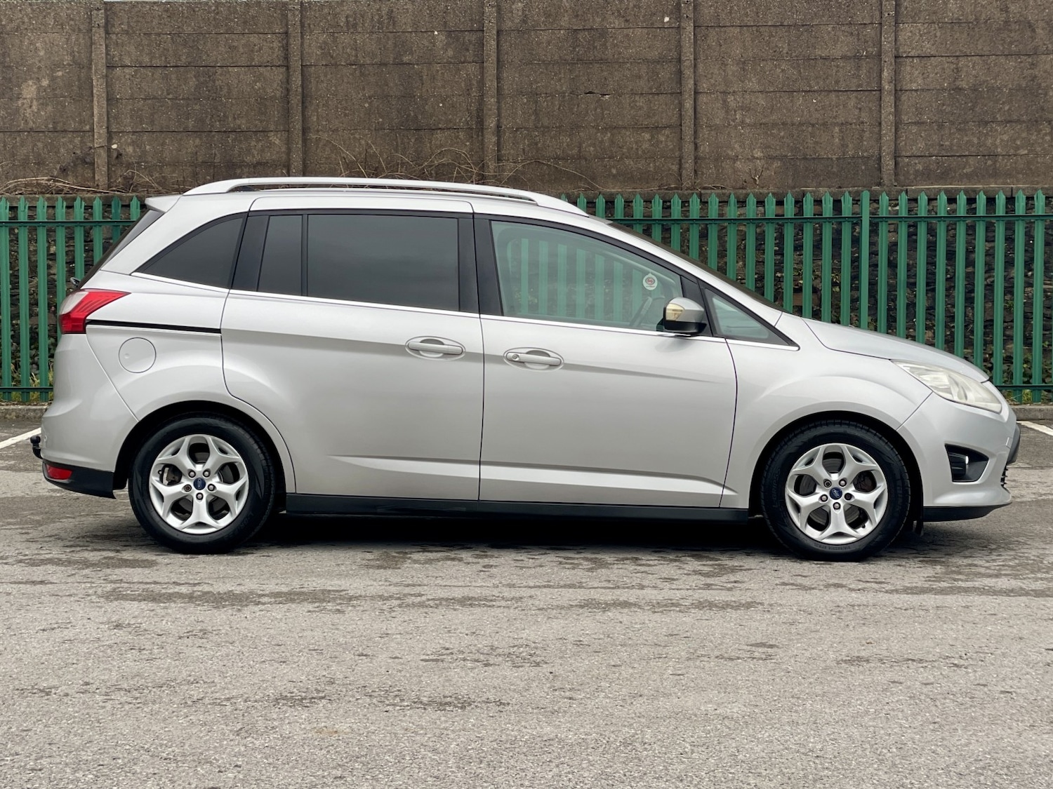 Used Ford Grand C-Max 2011 for sale - 77342625: Photo 8