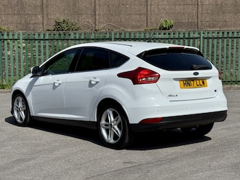 Used Ford Focus 2017 for sale - 79010827: Photo
