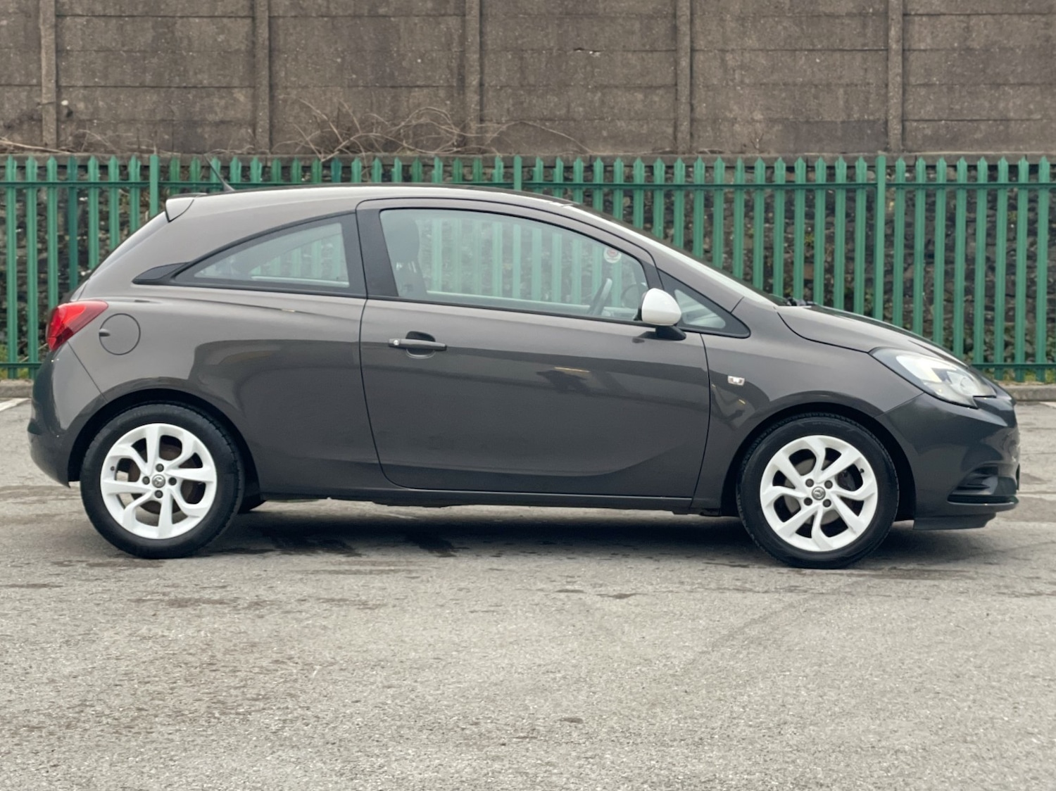 Used Vauxhall Corsa 2015 for sale - 77766338: Photo 8