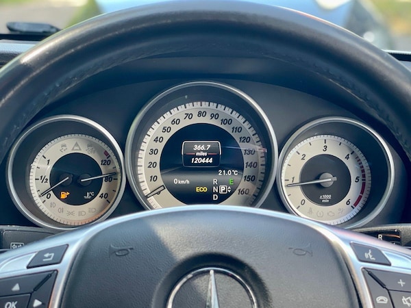 Used Mercedes-Benz E Class 2015 for sale - 75196919: Photo 26
