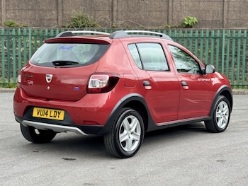 Used Dacia Sandero Stepway 2014 for sale - 78920833: Photo