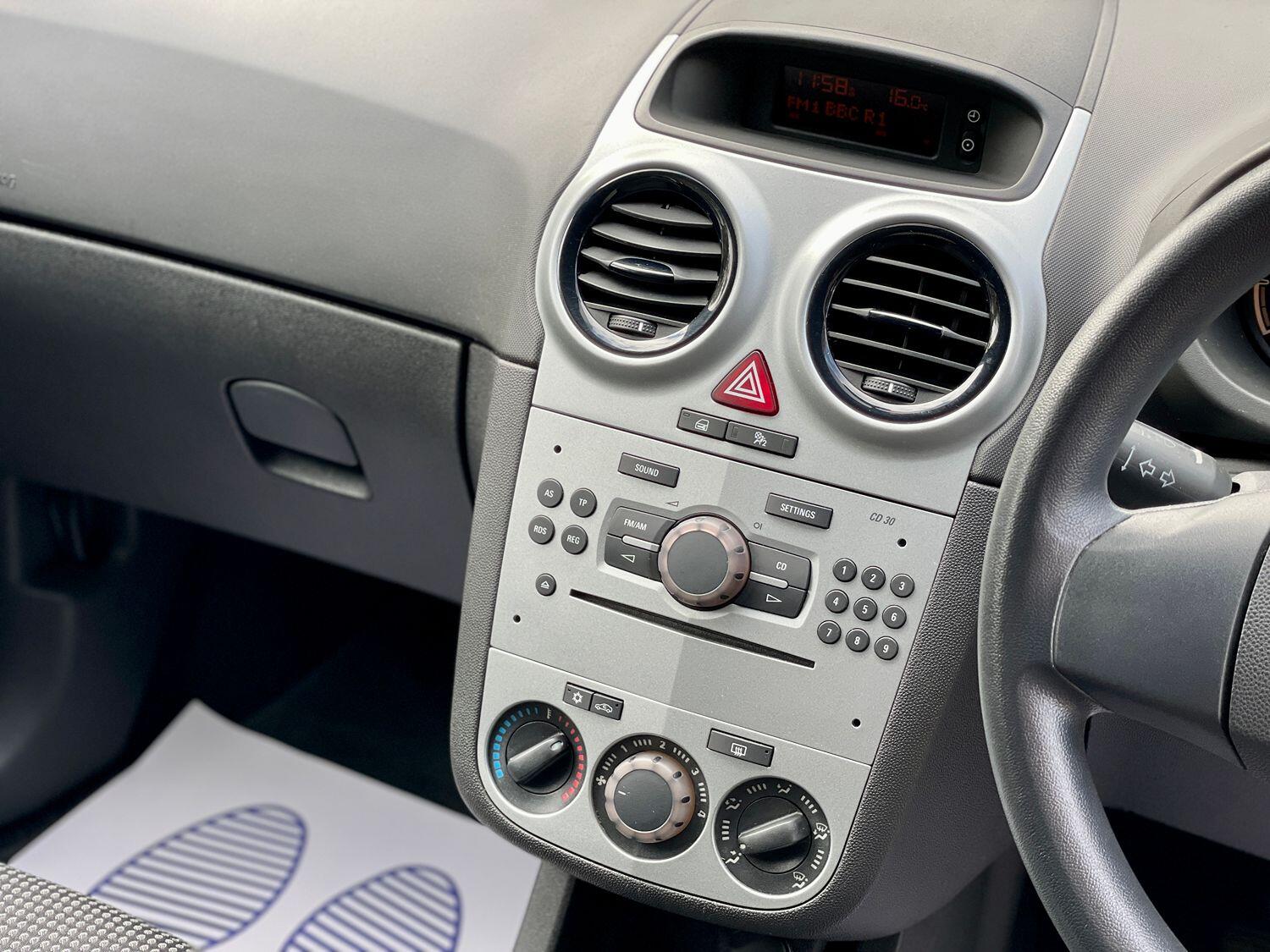 Used Vauxhall Corsa 2012 for sale - 76211782: Photo 12