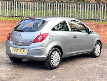 Used Vauxhall Corsa 2012 for sale - 76211782: Photo 4