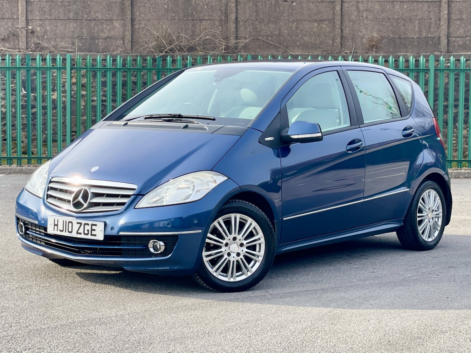 Used Mercedes-Benz A-Class 2010 for sale - 77991791: Photo 3