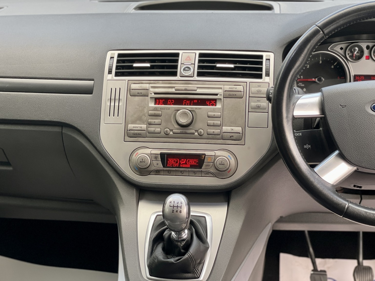 Used Ford Kuga 2012 for sale - 76725600: Photo 12