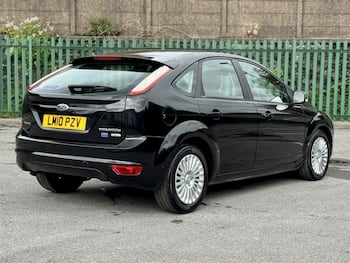 Used Ford Focus 2010 for sale - 79739792: Photo