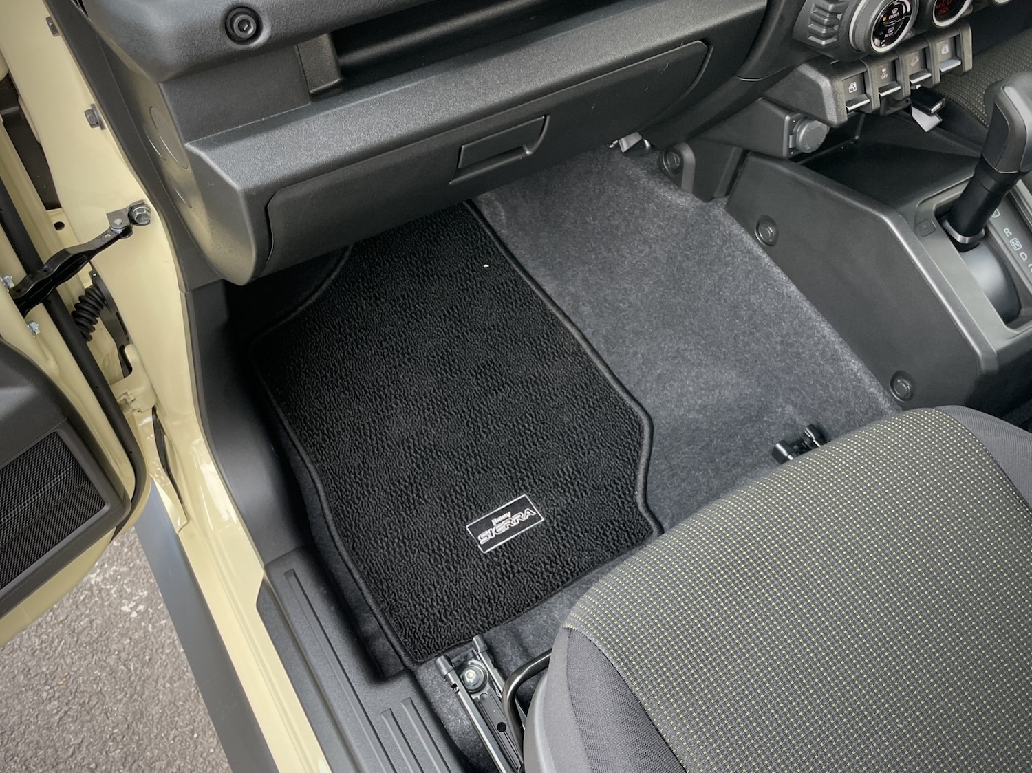 Used Suzuki Jimny 2026 for sale - 77977082: Photo 32