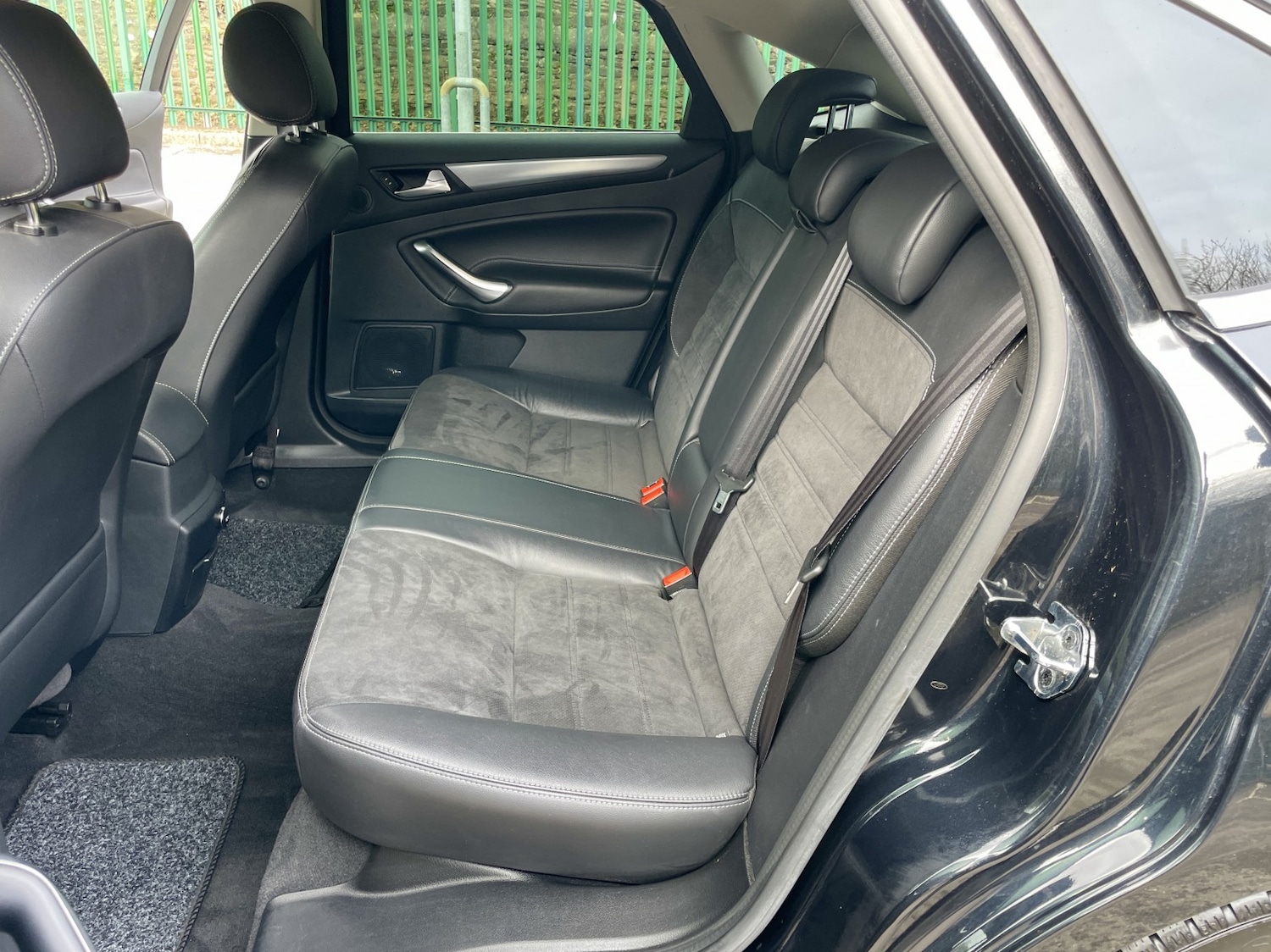 Used Ford Mondeo 2013 for sale - 77837029: Photo 21