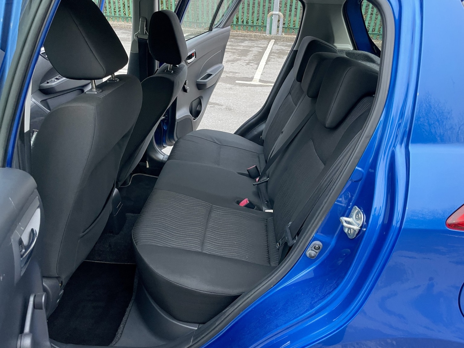 Used Suzuki Swift 2012 for sale - 77616363: Photo 14