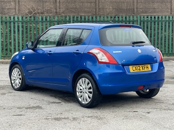 Used Suzuki Swift 2012 for sale - 77616363: Photo