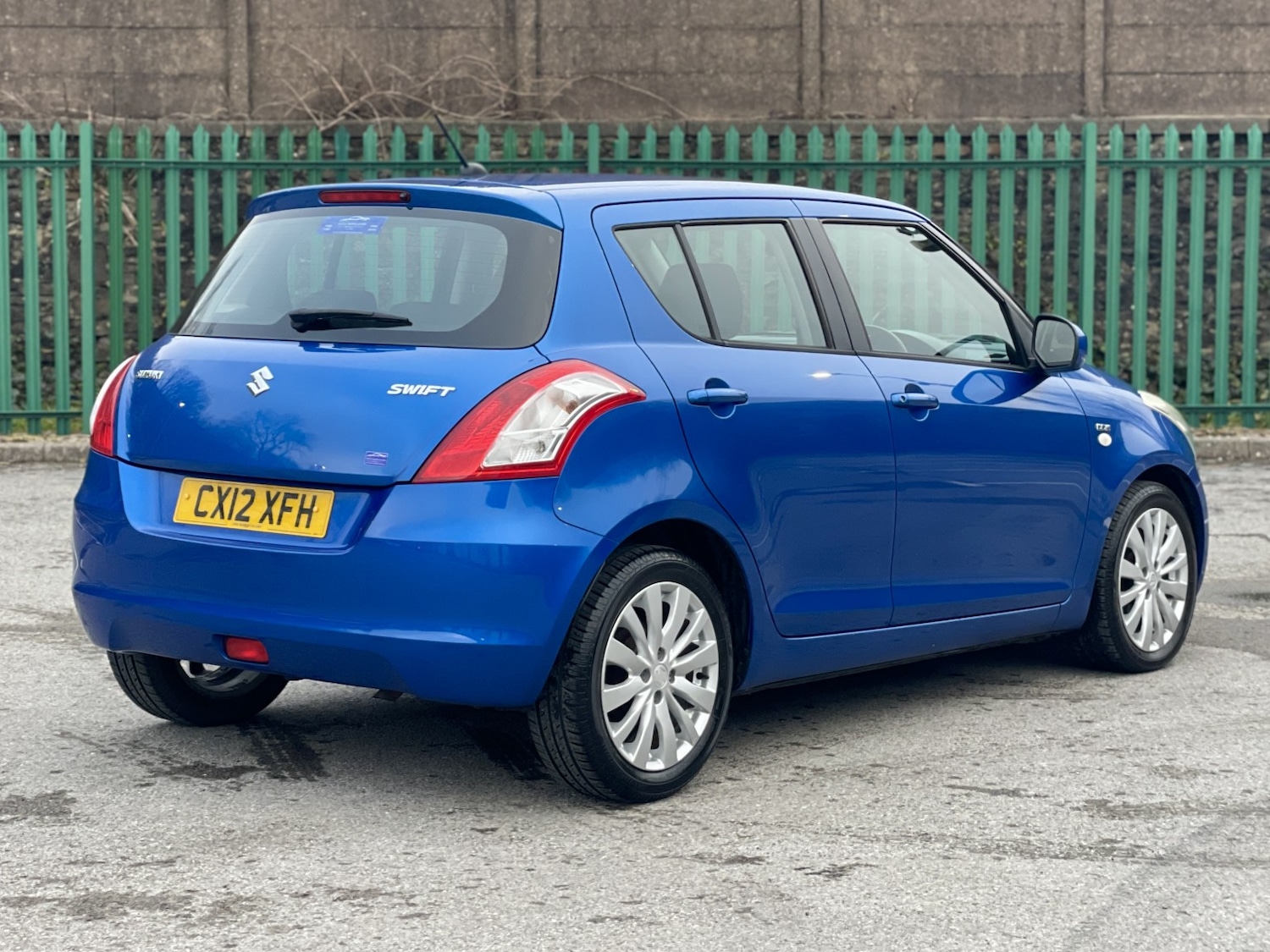 Used Suzuki Swift 2012 for sale - 77616363: Photo 4