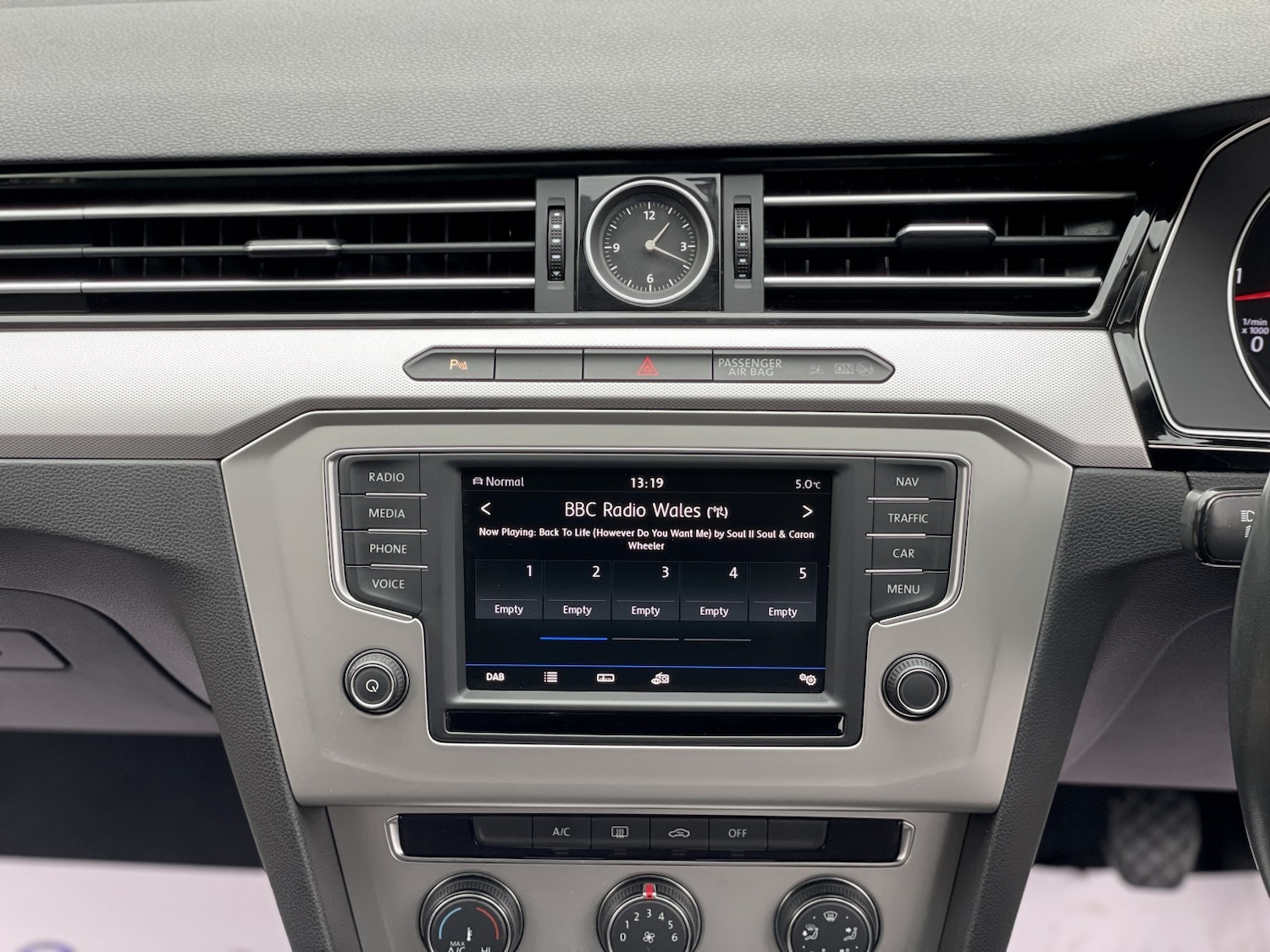 Used Volkswagen Passat 2016 for sale - 77548173: Photo 16