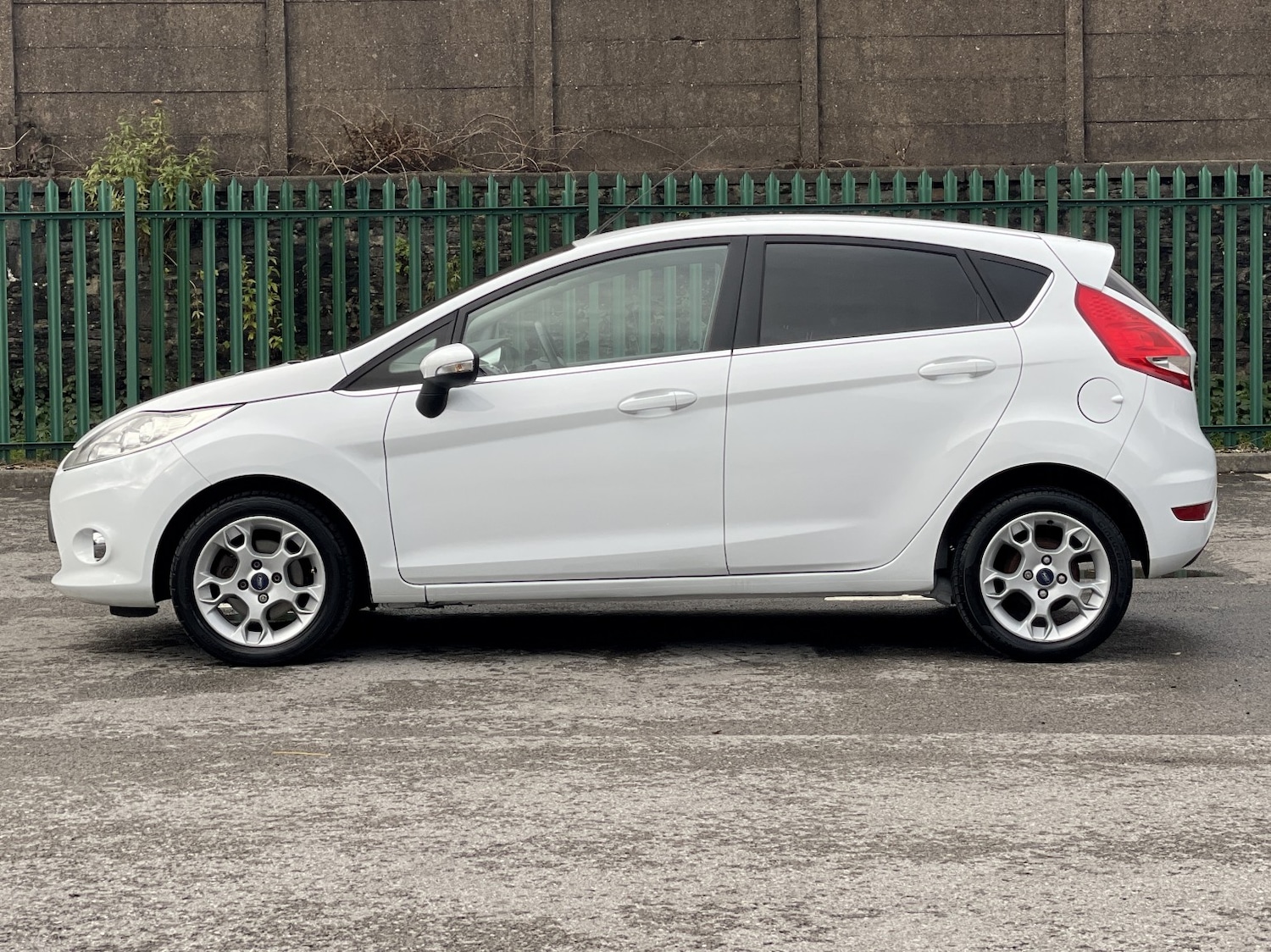 Used Ford Fiesta 2012 for sale - 76687117: Photo 11